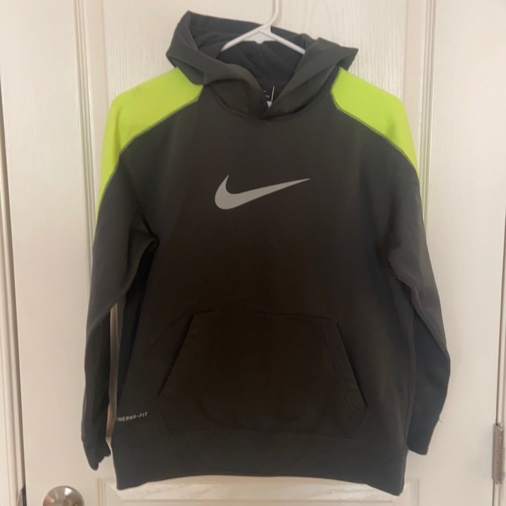 Therma Fit Nike Sweatshirt